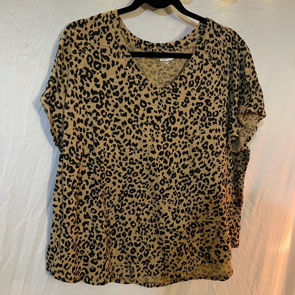 Old Navy Cheetah print T-shirt!